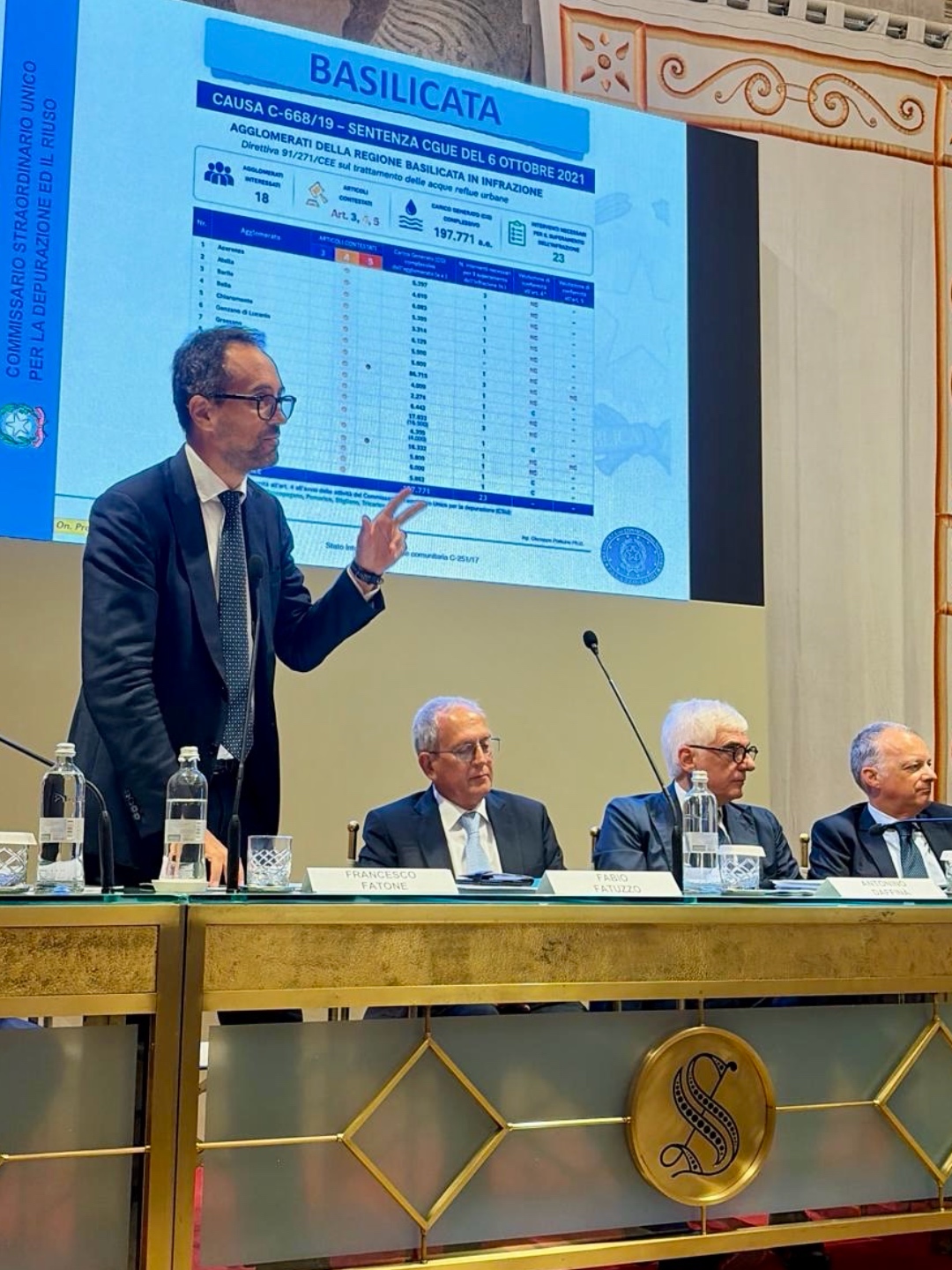 Il Prof. Francesco Fatone interviene al Senato della Repubblica durante la Conferenza Stampa del Commissario Straordinario Unico sulla Depurazione e il Riuso delle Acque Reflue.